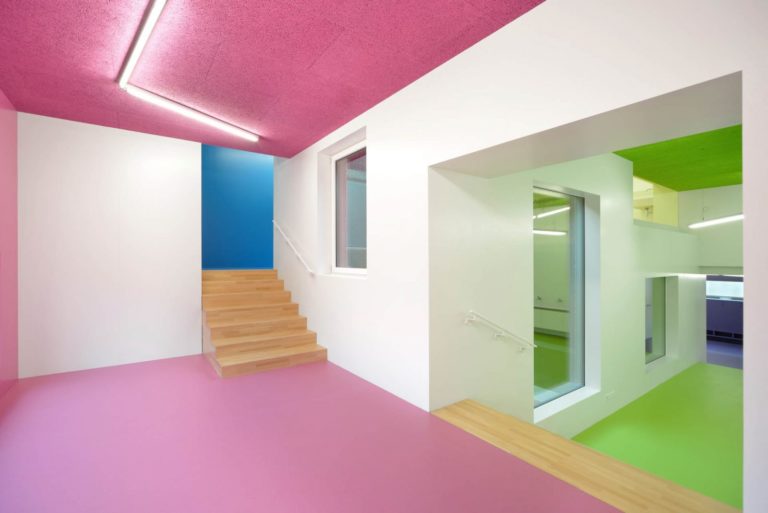 Linoleum, lila, grün - HALL Teppich-Welt